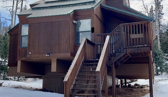 Beautiful cabin near Cuchara Mountain Park. in La Veta