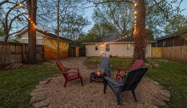 Boho BnB ~ Walk to Cherry/Pickwick & MSU in Springfield