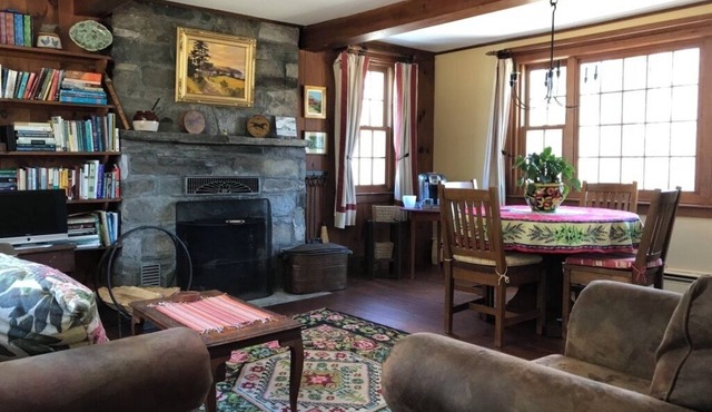 By the Month, Charming Guest Suite in Reading, Vermont in Reading