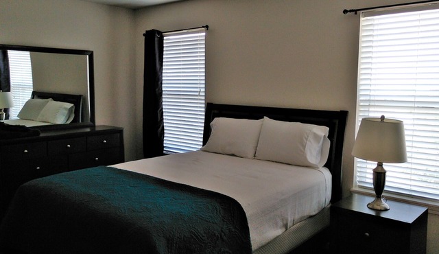 Campbell's Clean & Comfortable Modern Duplex 4662B in Gull Lake