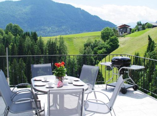 Chalet in Tyrol with Sauna and Ski Slopes in Brandenberg