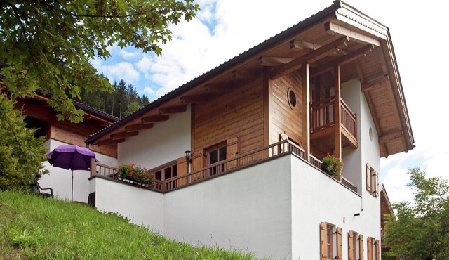 Chalet in Wald im Pinzgau near Ski Bus & Pool