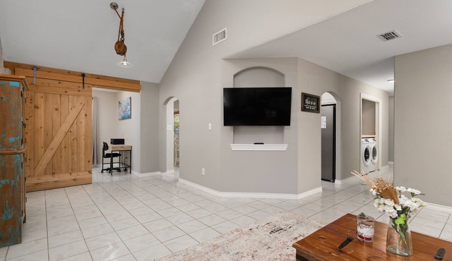 Charming 3-bedroom house with Tesla charger WiFi and AC in Olmito Tx in Olmito
