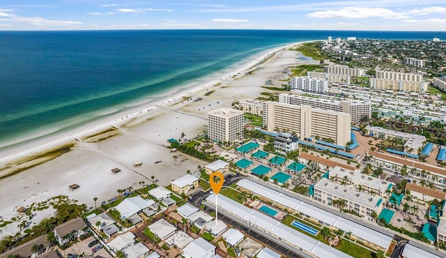 Charming Beachside Retreat - Aloha Kai #18 - Roelens in Siesta Key