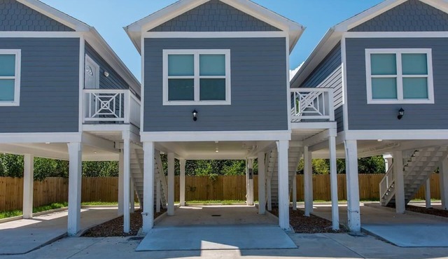 Charming cabin with full kitchen! Unit 6/6 in San Leon