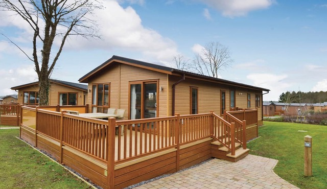 Cheddar Lodge Premier in Cheddar
