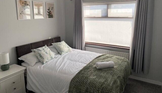 Cortoon Inn, Double Room 7 (1 DBL) in Tuam