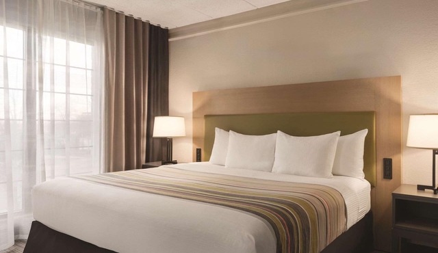 Country Inn & Suites by Radisson, Hoffman Estates, IL in Hoffman Estates
