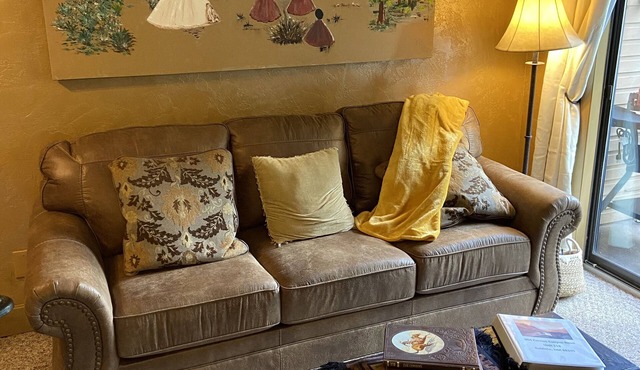 Cozy Condo: One bedroom condo w/indoor fireplace in Ruidoso