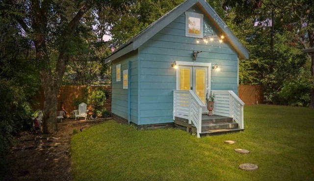 Cozy Moe Casita in Austin