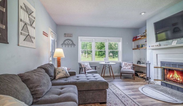 Cozy Slopeside Escape - Ski-In/Out Condo at Okemo in Ludlow