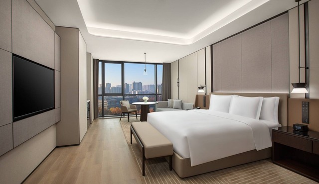 Crowne Plaza Zhengzhou High Tech Zone by IHG in Zhengzhou