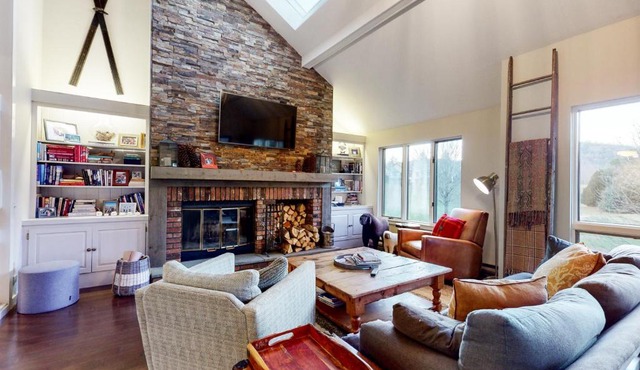 Dartmouth Place Retreat in White River Junction