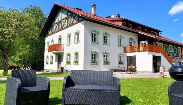 De Nussi's Chalet 1