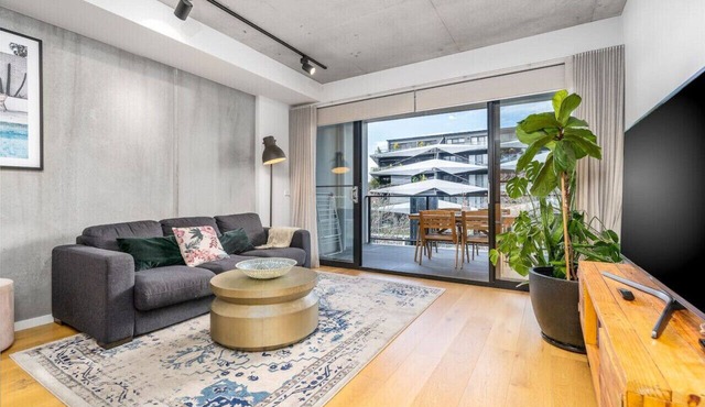 Exclusive Braddon 2BR APT near Civic in Braddon
