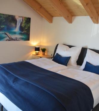 Familienparadies am Bodensee - 87m2 Haushälfte mit Garten & Heimkino