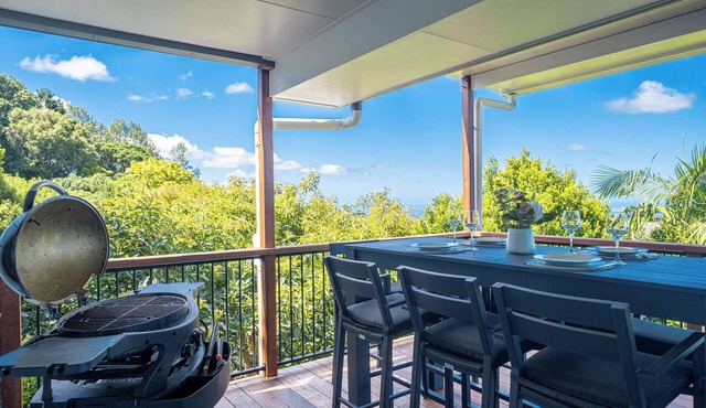 Family Home on the Mountain in Tamborine Mountain
