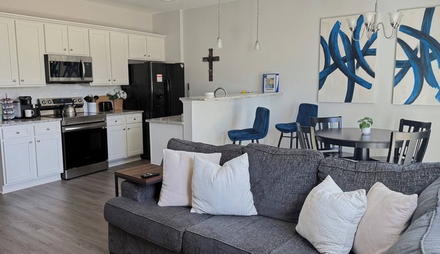 Feels Like Home! Columbia near Fort Jackson - Perfect for Families - Sleeps 6 in Elgin