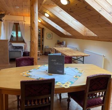Ferienwohnung mit privatem Naturschwimmteich