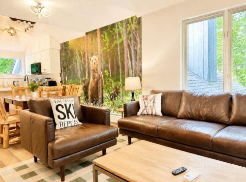 FirBear- AC, Pool, Hot Tub, Sauna, Tennis, Gym in Killington