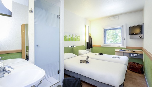 First Inn Hotel in Apt