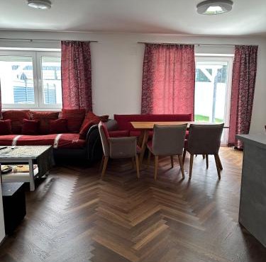 Gemütliche Doppelhaushälfte mit Garten, Terrasse Ruhige Lage in Hobersdorf