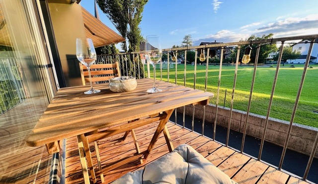 ☆GOOD VIBES: Modern & Stylish: Sundowner for 2