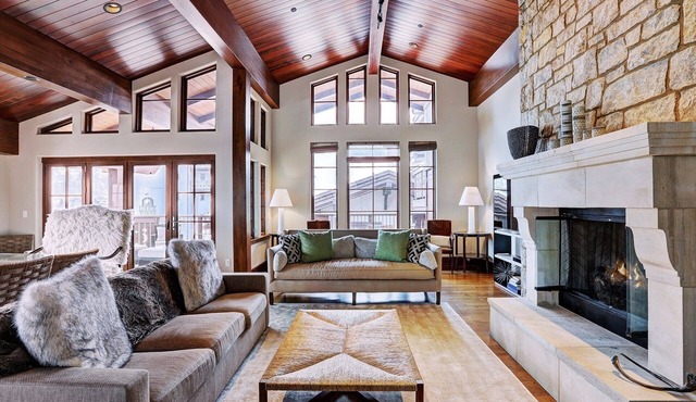 Gorgeous 5 Bedroom Private Chalet in Vail Village Save 20% on 7+ Nights! in Vail