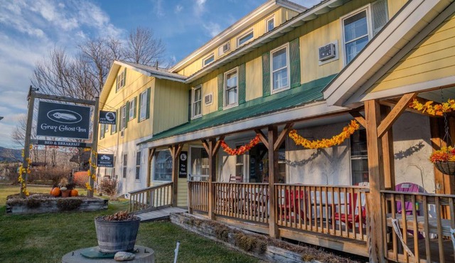 Gray Ghost Inn in West Dover