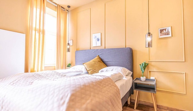 Group-Friendly 4BR | Close to Westbahnhof