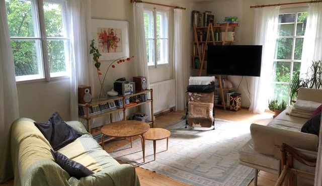 Haus mit Sauna und privatem Badeteich in Anif bei Salzburg