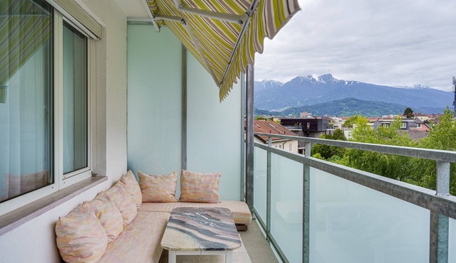 Helle, Gemütliche Wohnung mit Bergblick