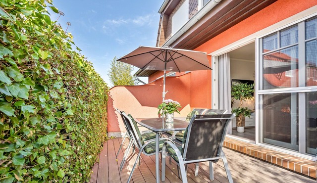 Holiday Home 'Haus Windflüchter 3b' with Private Terrace, Private Garden and Wi-Fi in Zingst