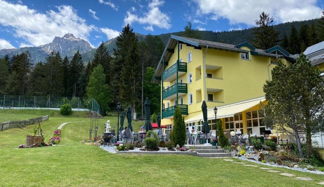 Hotel Belmont