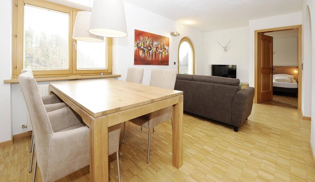 Kleiner Turm 2 ist Eine Ruhige Ferienwohnung mit Terasse und Ausblick