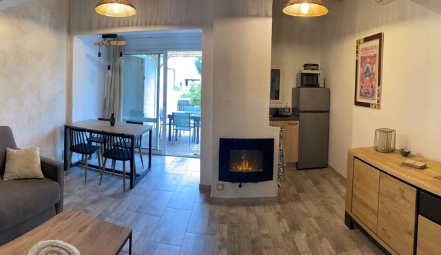 La Casita in the Camargue: authenticity and nature. Sea 5 minutes away in les saintes maries de la mer