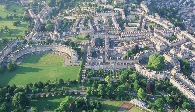 Lady Margaret's Georgian Townhouse in the Heart of Historic Bath in Bath