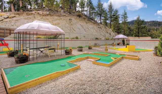 Lake Tahoe Resort Room w/Gondola Access, Pools, Hot Tubs & Year-Round Fun in Stateline