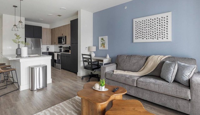 Landing | Beautiful 1BD, Gym, Clubhouse in Lewisville