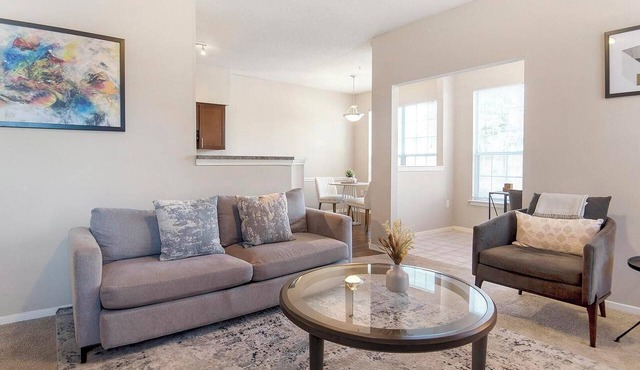 Landing | Modern 1BD, Tennis Court, Gym in Germantown