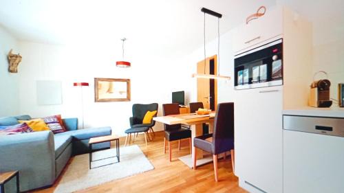 Lech Chic Chalet - Close to Slopes I