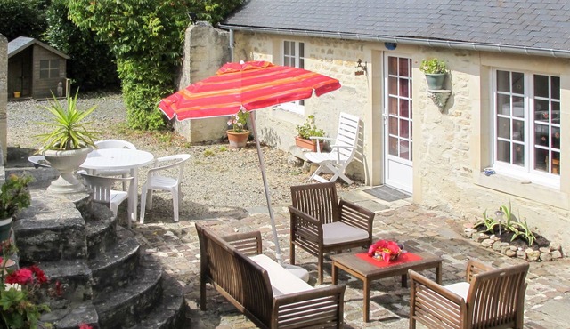 Les Lutins by Interhome in Commes