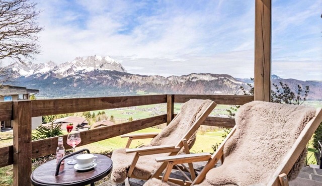 Lovely apartment for 4 guests with WIFI, TV and pets allowed in Sankt Johann In Tirol