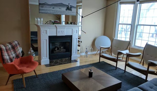 Luxurious Large 3 Bedroom House in Varsity View in Saskatoon