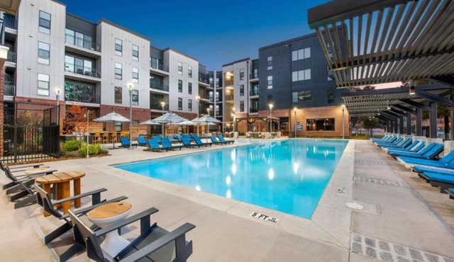 Luxurious Midtown 2Bed2Bath with sweeping skyline views in Atlanta