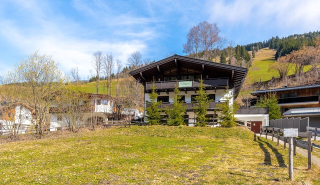 Luxury group accommodation with sauna