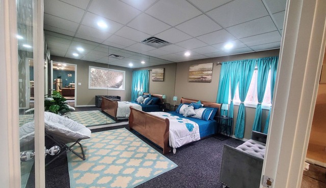 Luxury Guest place: very close to lake and downtown in West Bloomfield Township