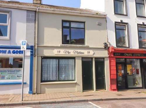 Macmathuna in Kilrush