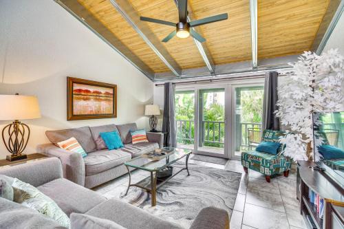 Melbourne Condo with Balcony - 3 Mi to Beach! in Melbourne