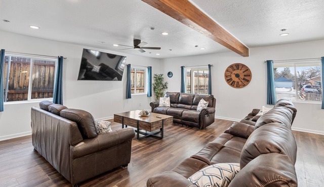 Millcreek Luxury Chateau With Hot Tub in Salt Lake City